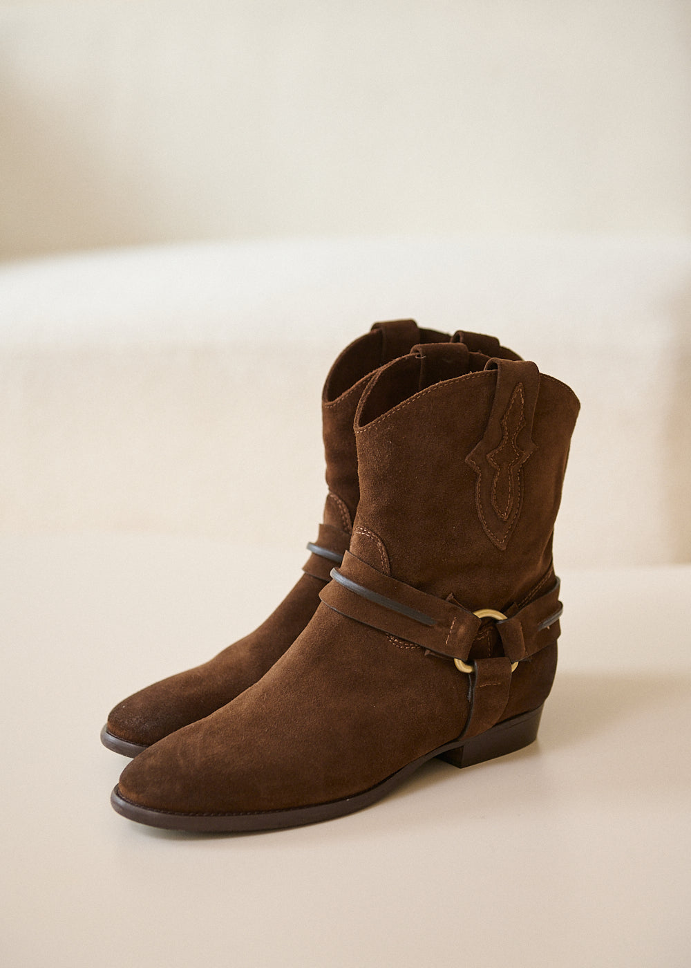 BOOTS ANN TUIL MARTY
