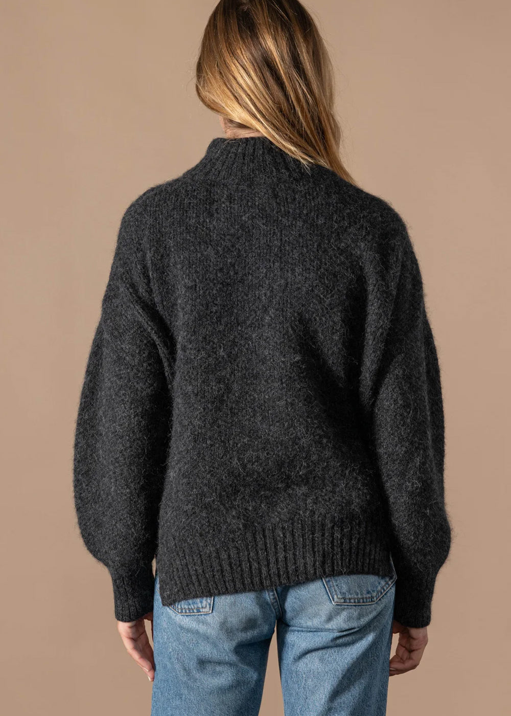 PULL ANN TUIL DIANE