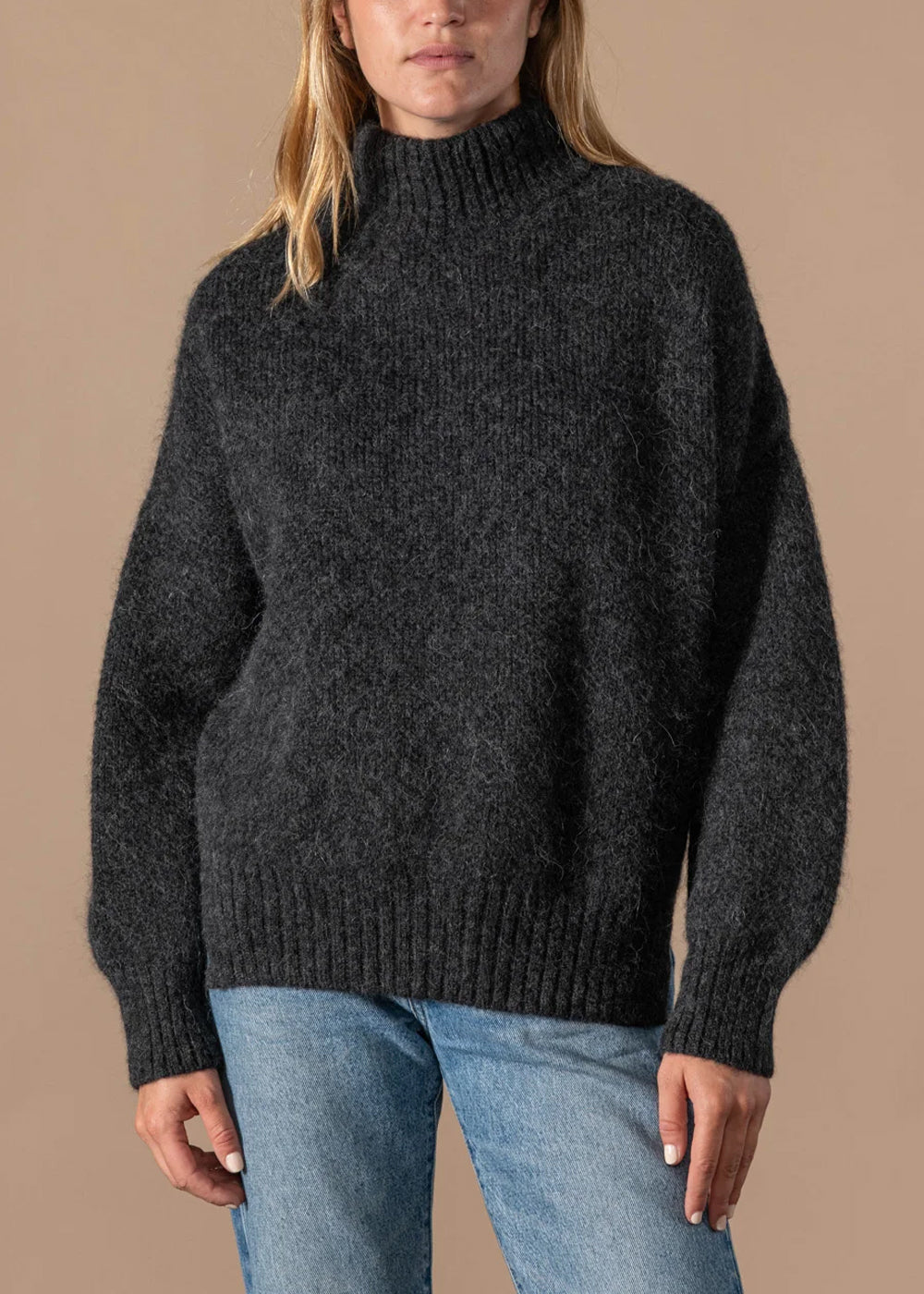 PULL ANN TUIL DIANE