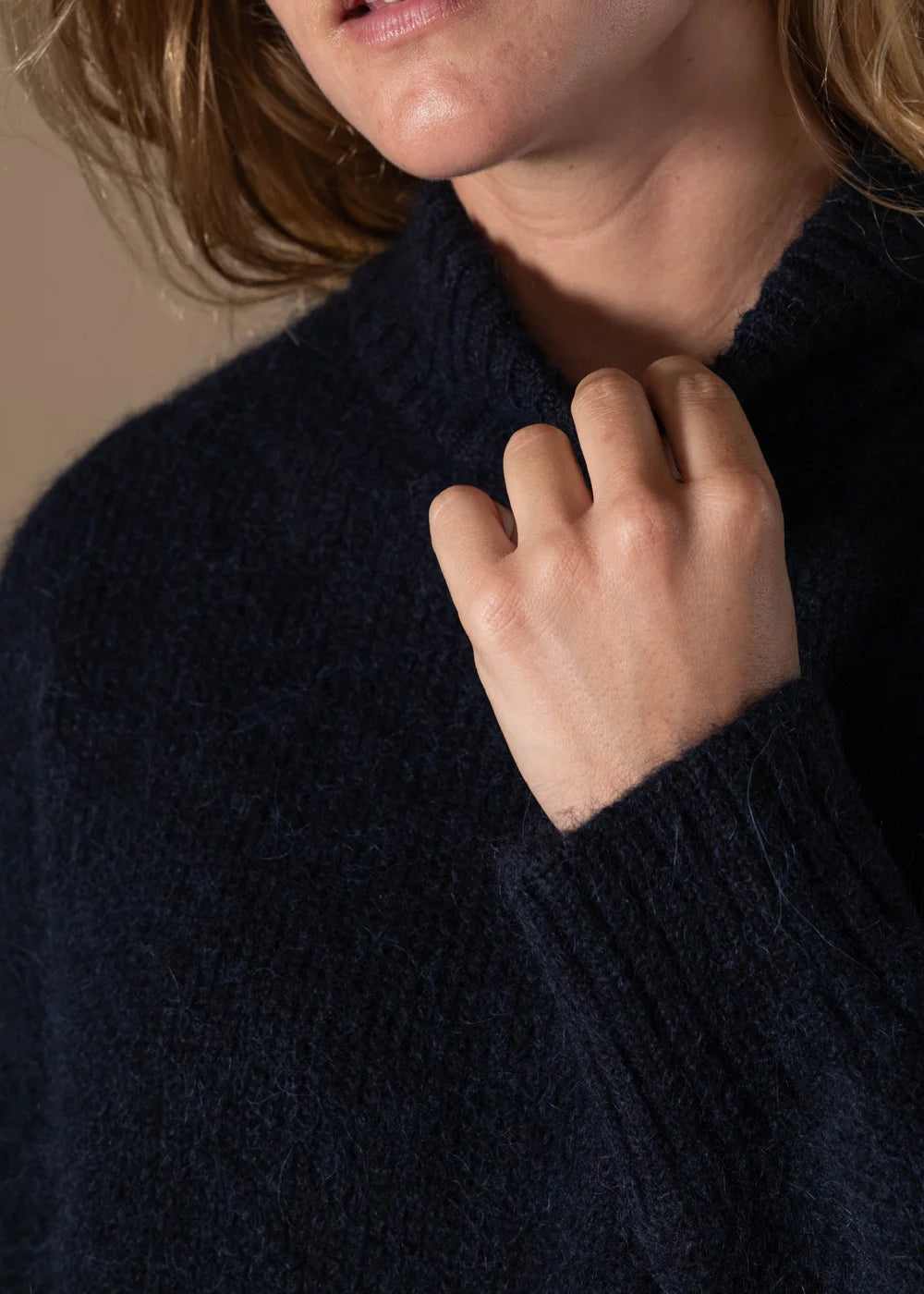PULL ANN TUIL DIANE
