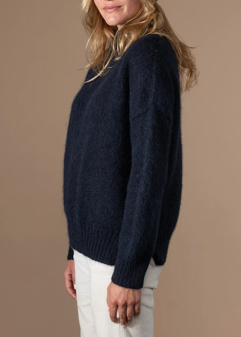 PULL ANN TUIL DIANE