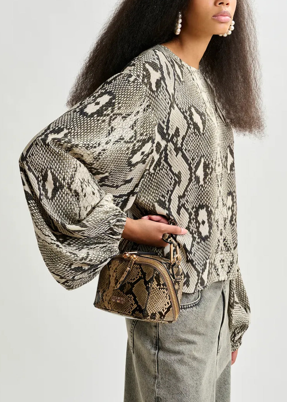 TOP ESSENTIEL ANTWERP INEMY BALLOON SLEEVE TOP