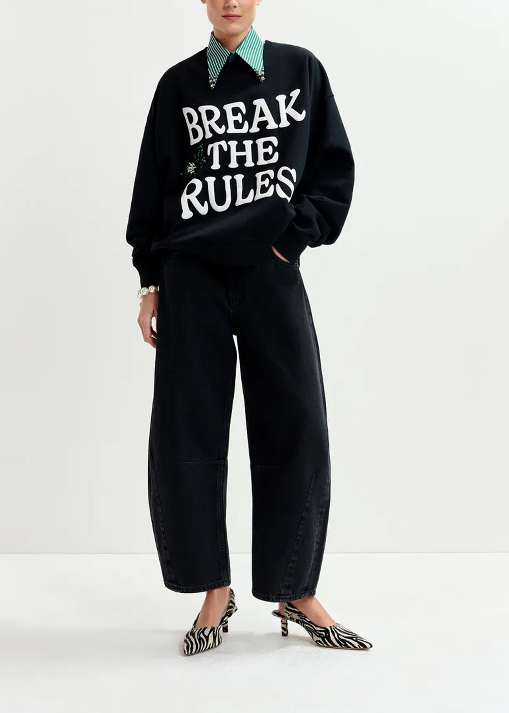 JEANS ESSENTIEL ANTWERP INTERSTELLAR BARREL LEG JEANS
