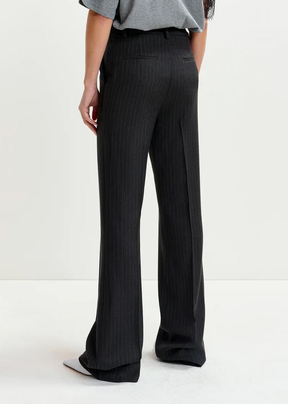 PANTALON ESSENTIEL ANTWERP INVADE FITTED FLARED PANTS