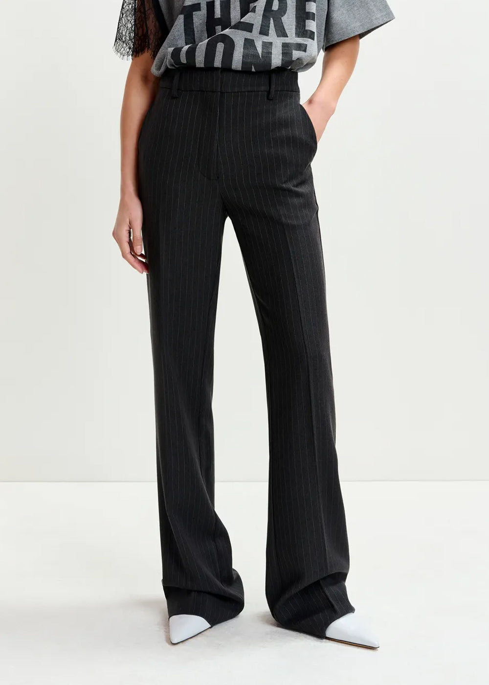 PANTALON ESSENTIEL ANTWERP INVADE FITTED FLARED PANTS