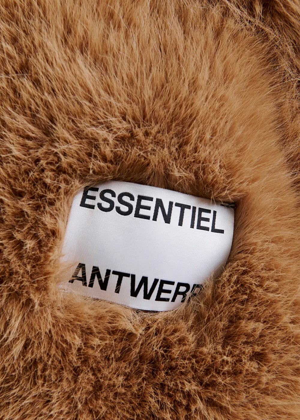 ECHARPE EN FAUSSE FOURRURE ESSENTIEL ANTWERP ISCARF