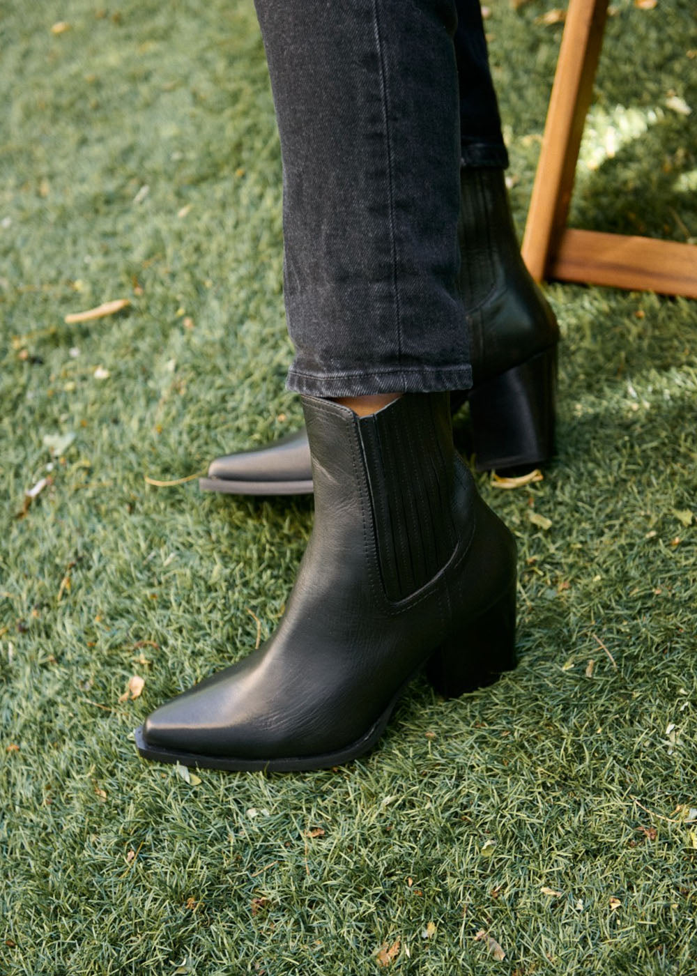 BOOTS CLIO TUIL ILA