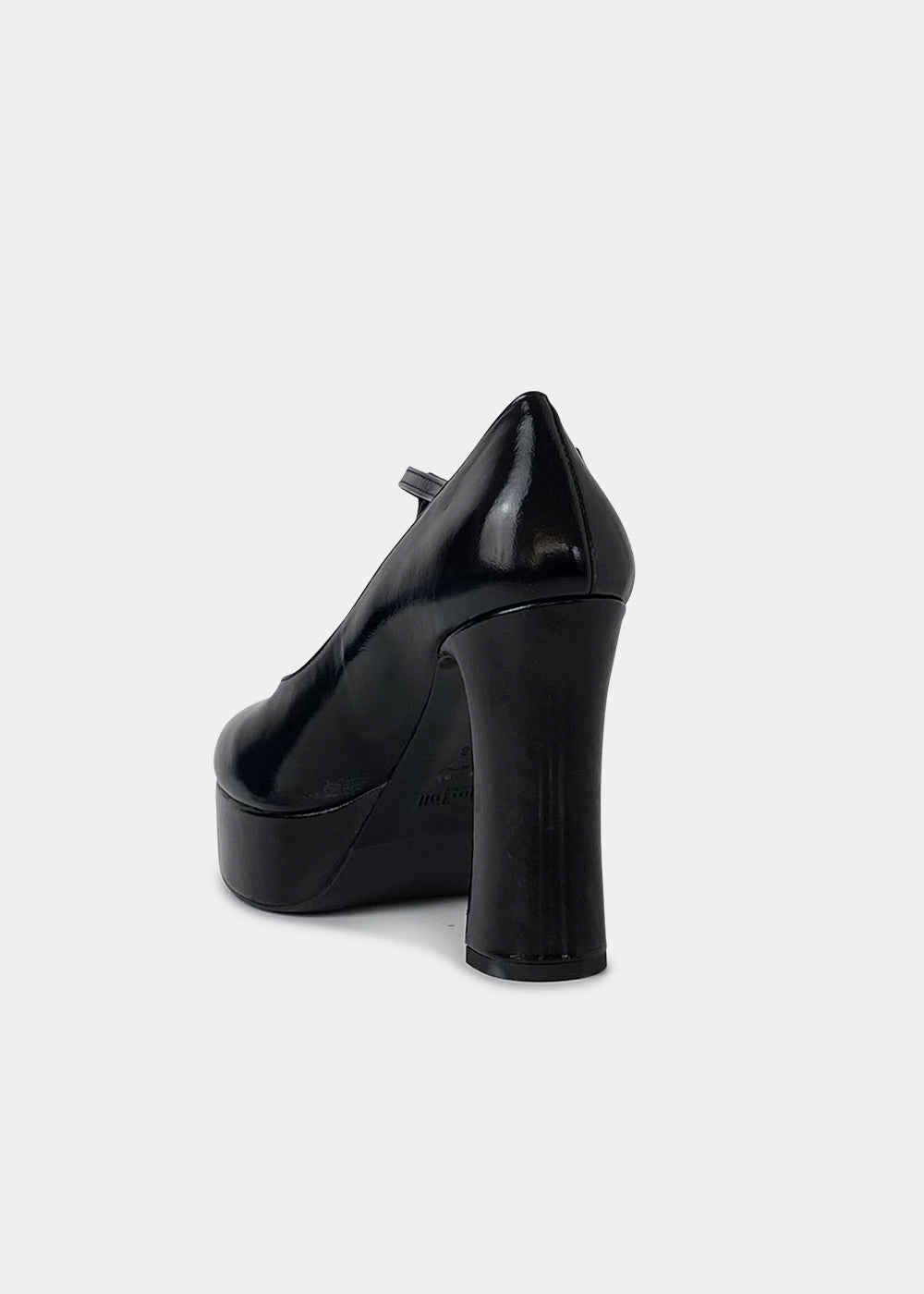 SALOMÉ CLIO TUIL MATEO