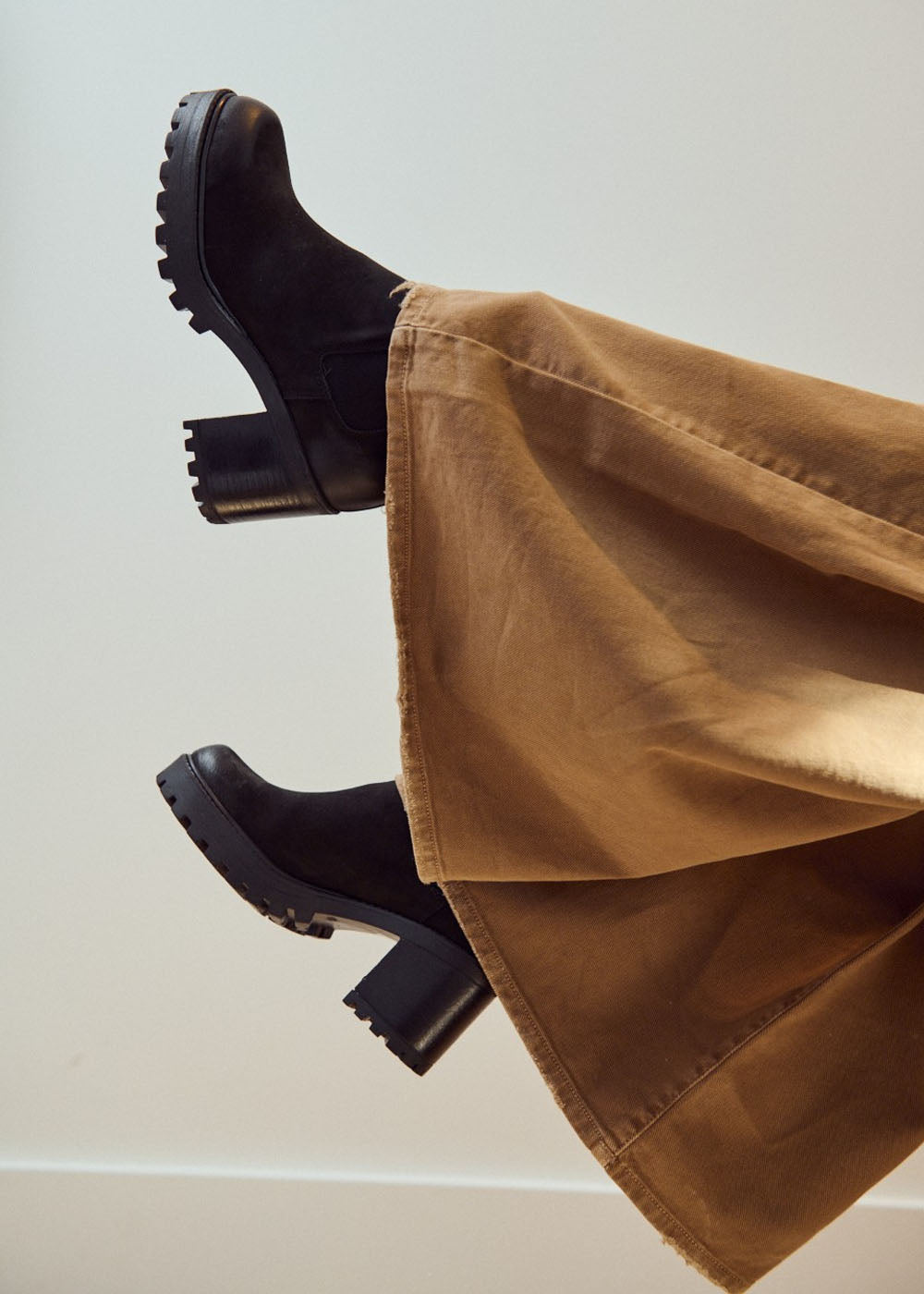 CHELSEA BOOTS ANN TUIL SIRI