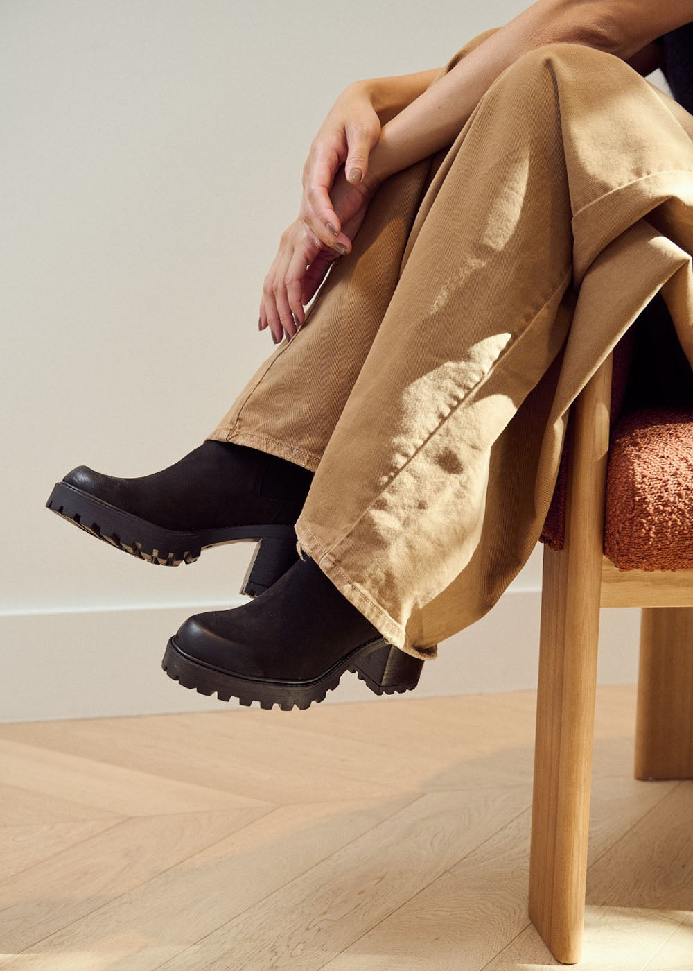 CHELSEA BOOTS ANN TUIL SIRI