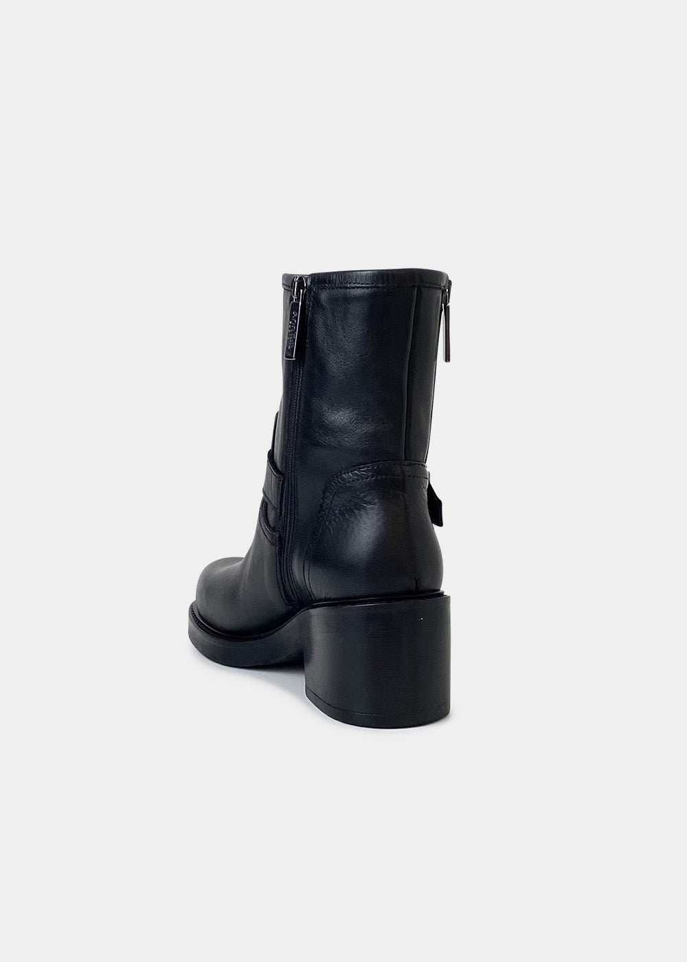 BOOTS ANN TUIL SON