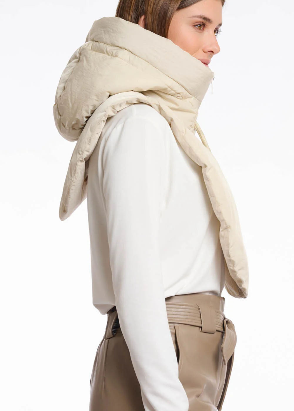 COL A CAPUCHE ANN TUIL TABITA