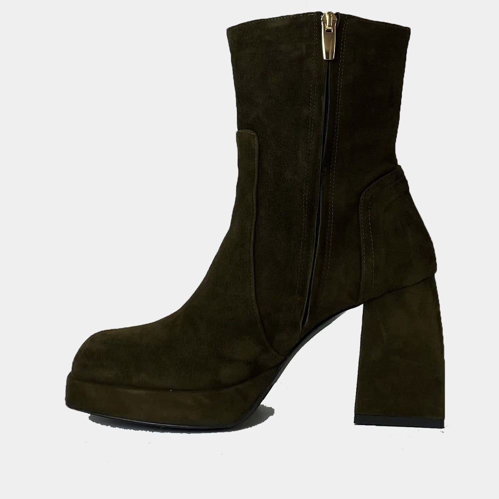 BOOTS ANN TUIL BRIGITTE