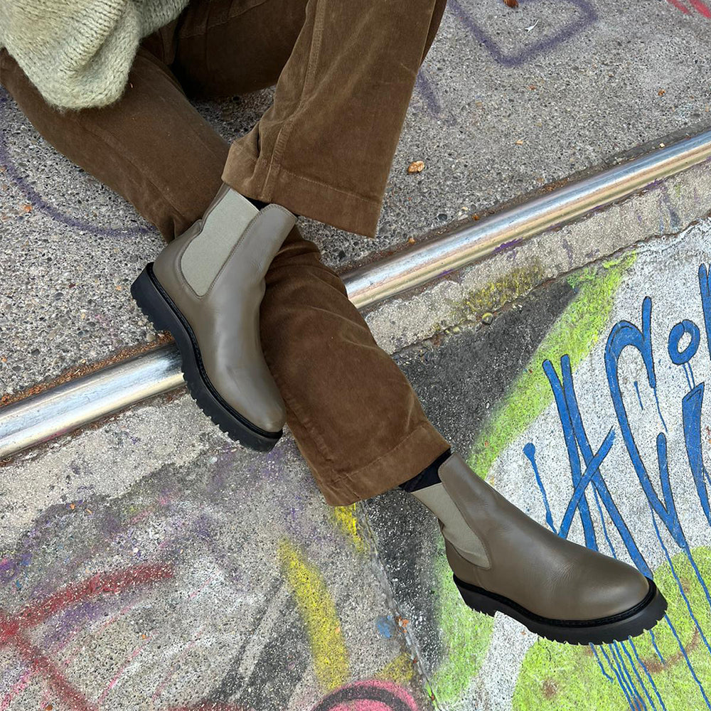 CHELSEA BOOTS CLIO TUIL X VERONIKA LOUBRY - VERONIKA