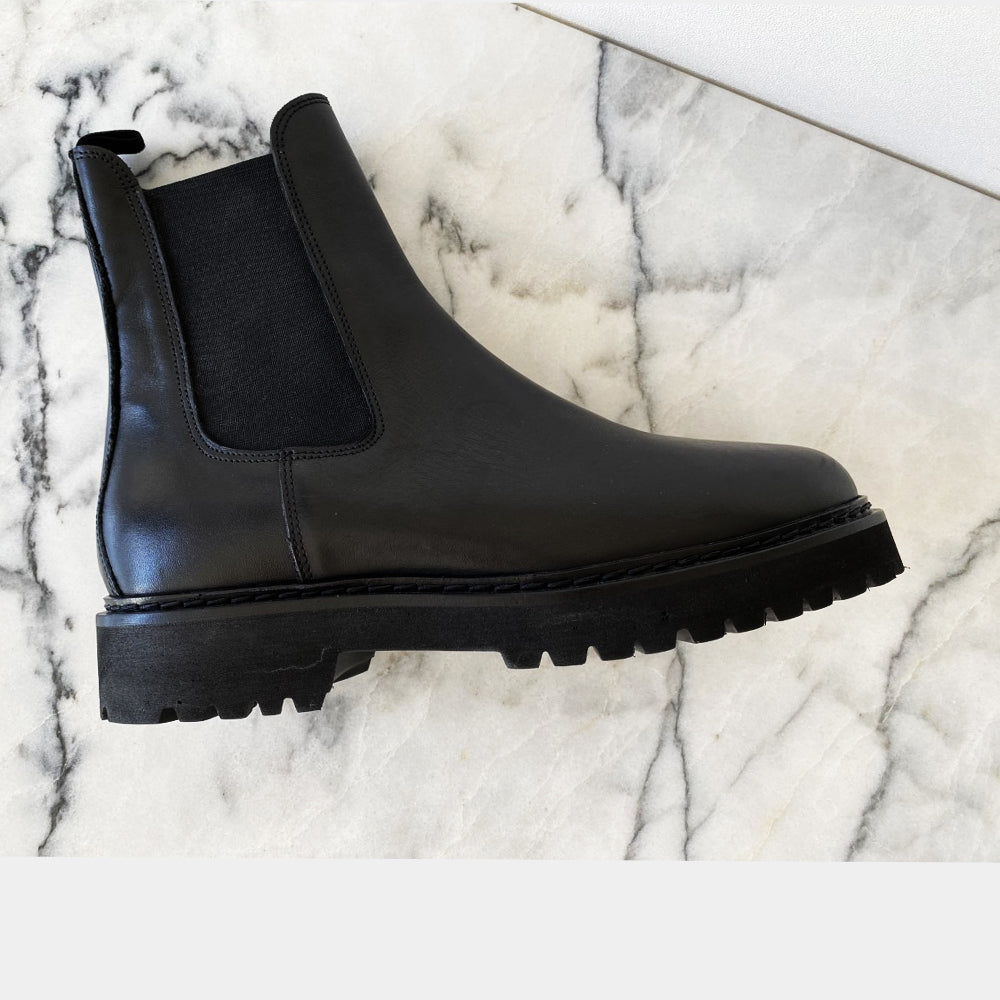 CHELSEA BOOTS CLIO TUIL X VERONIKA LOUBRY - VERONIKA