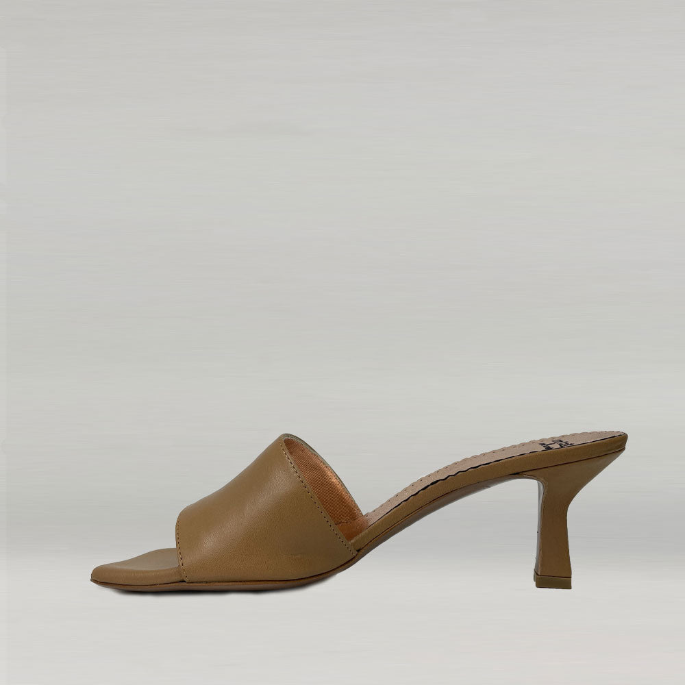 Mules Ann Tuil Acassius