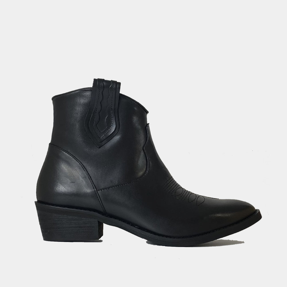 BOOTS SANTIAGS ANN TUIL ADORE