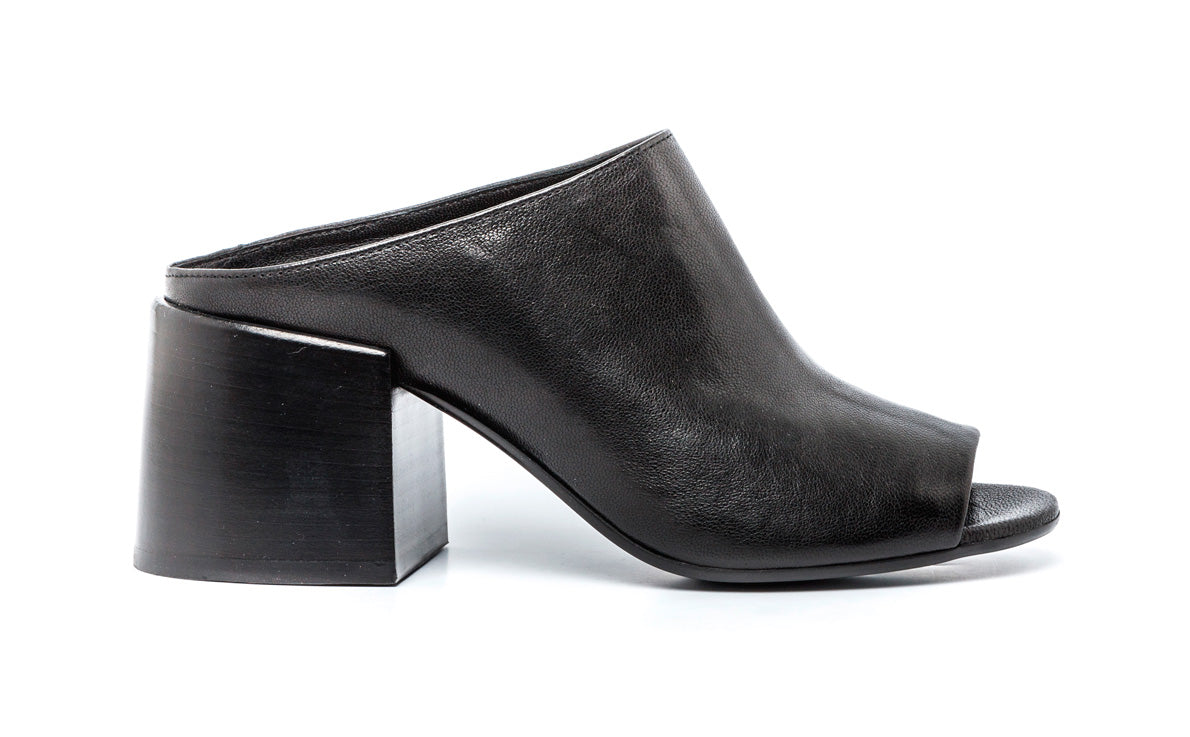 MULES MM6 MAISON MARGIELA MADELIEINE S40WP0087 | anntuil.com