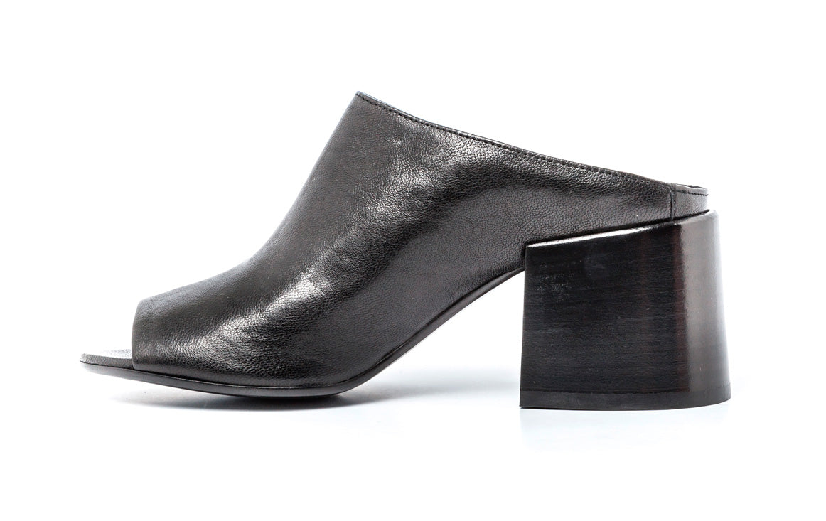 MULES MM6 MAISON MARGIELA MADELIEINE S40WP0087 | anntuil.com