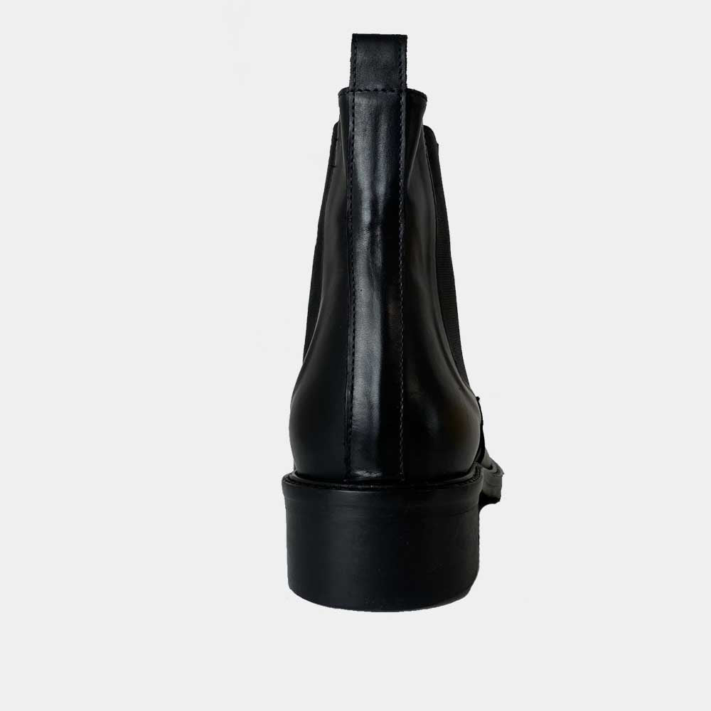 CHELSEA BOOTS ANN TUIL ARTIST