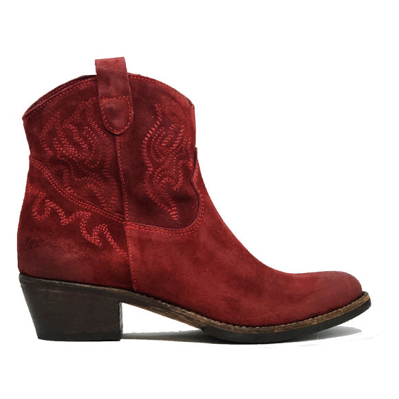 BOOTS ANN TUIL KALISTE | anntuil.com