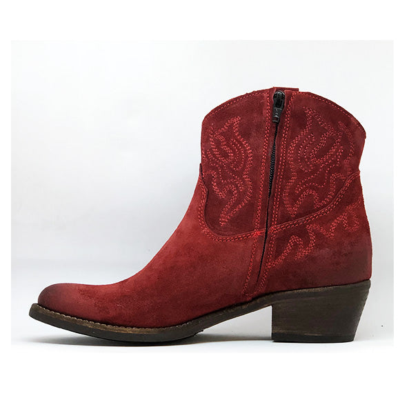 BOOTS ANN TUIL KALISTE | anntuil.com