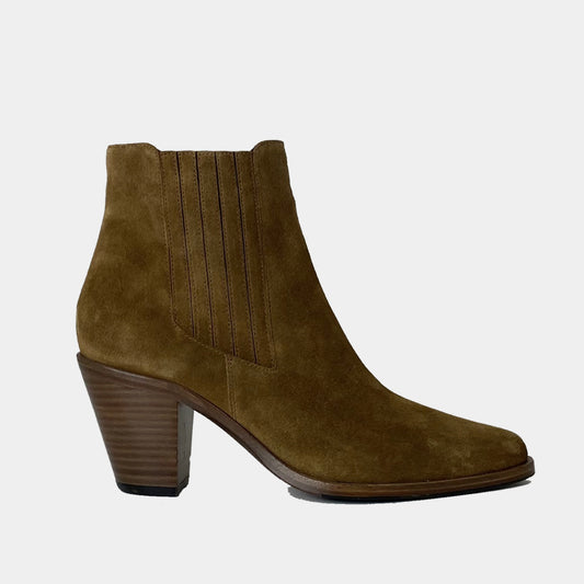 BOOTS FREE LANCE JANE 7 CHELSEA BOOT