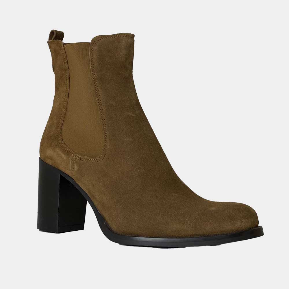 BOOTS ANN TUIL SECRET