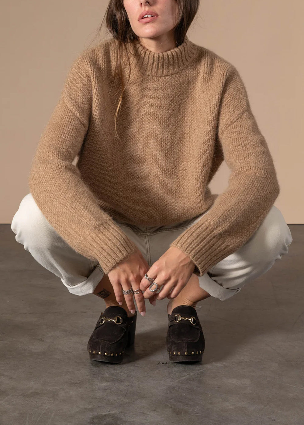 PULL ANN TUIL DIANE