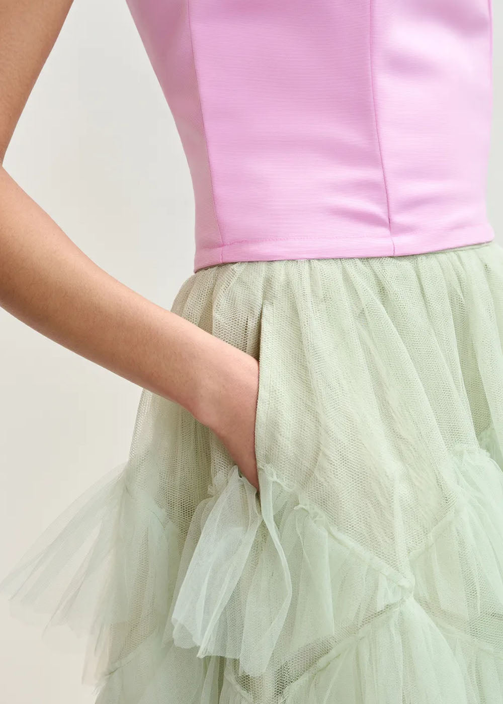 JUPE ESSENTIEL ANTWERP JACIE VOLUMINOUS TULLE SKIRT