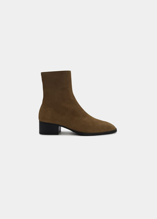 BOOTS ANN TUIL MAEL