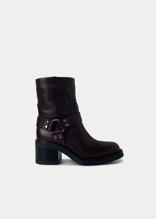 BOOTS CLIO TUIL MARA