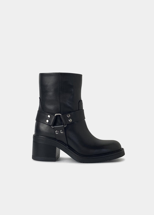 BOOTS CLIO TUIL MARA