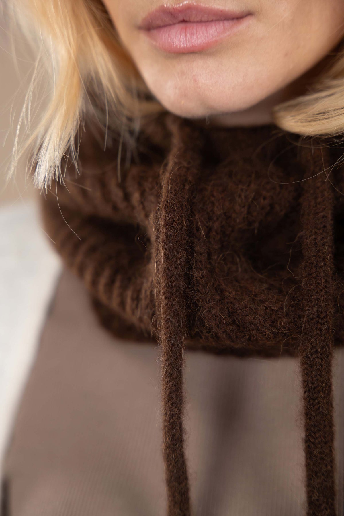 Cagoule Anonym Apparel Mae chocolat