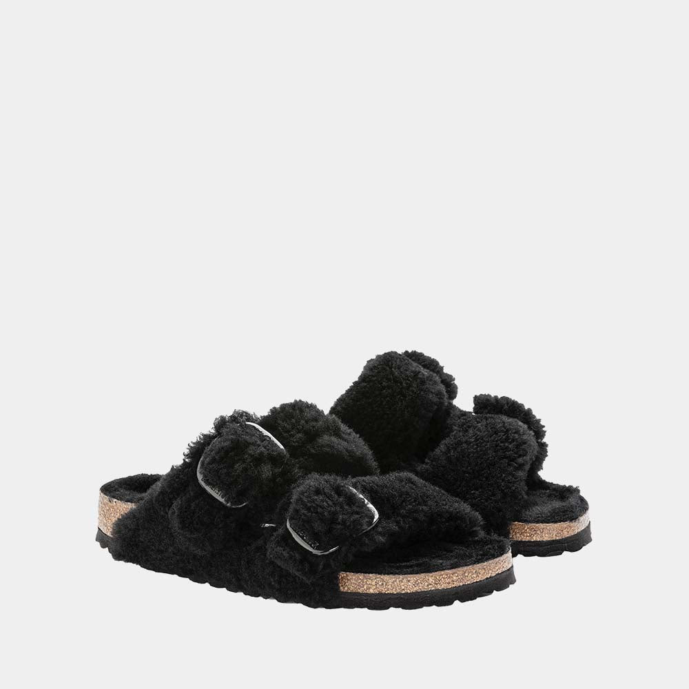 Mules Birkenstock Arizona Big Buckle Shearling en mouton noir, vue 3 – mules fourrées femme | Ann Tuil