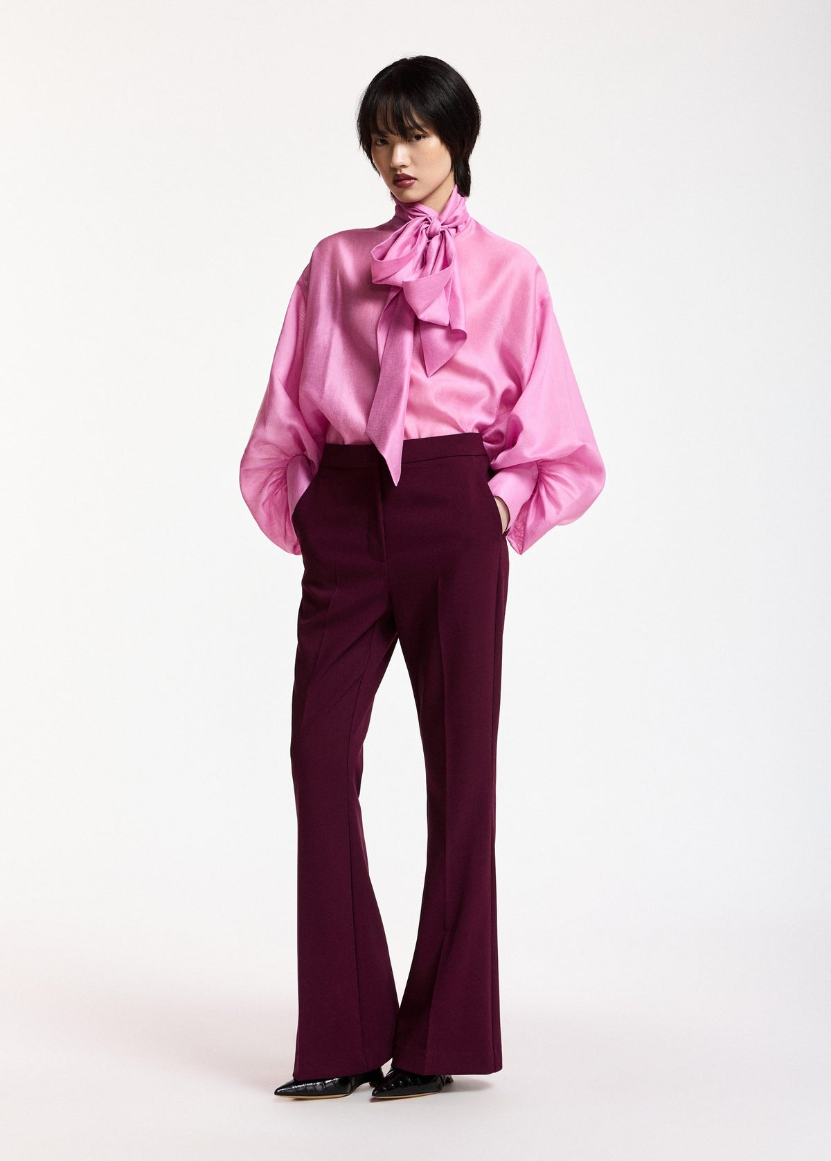 Pantalon évasé Essentiel Antwerp Keen bordeaux, vue 5 – pantalon évasé femme | Ann Tuil