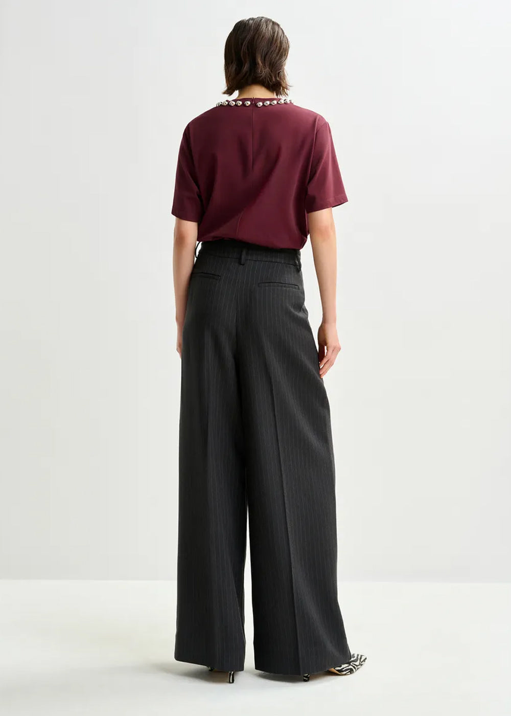 Pantalon Essentiel Antwerp Invest Wide Leg Pants noir, vue 4 – pantalon femme | Ann Tuil