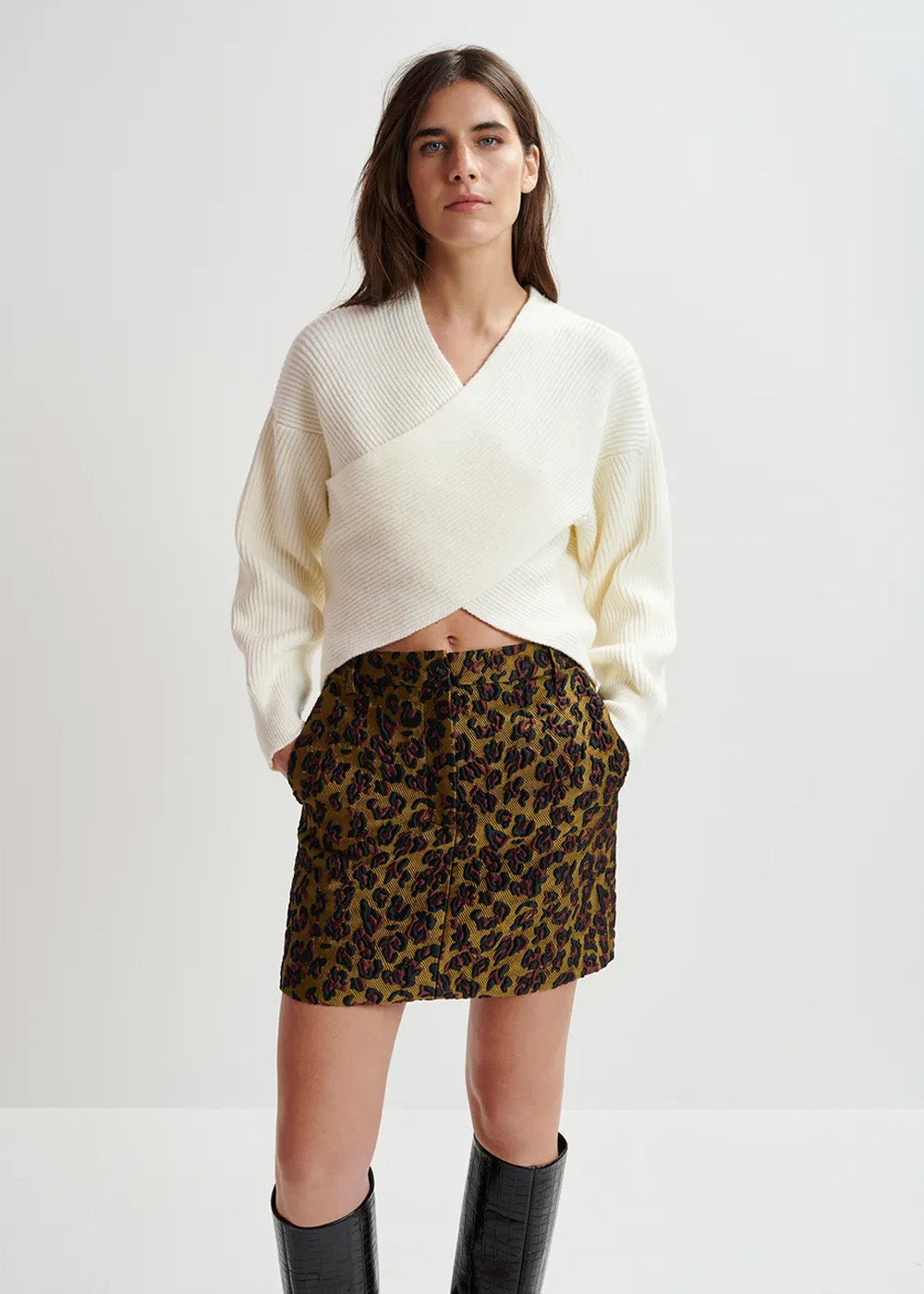 Pull croisé Essentiel Antwerp Gustaph Knitted Pullover blanc cassé, vue 4 – pull croisé femme | Ann Tuil