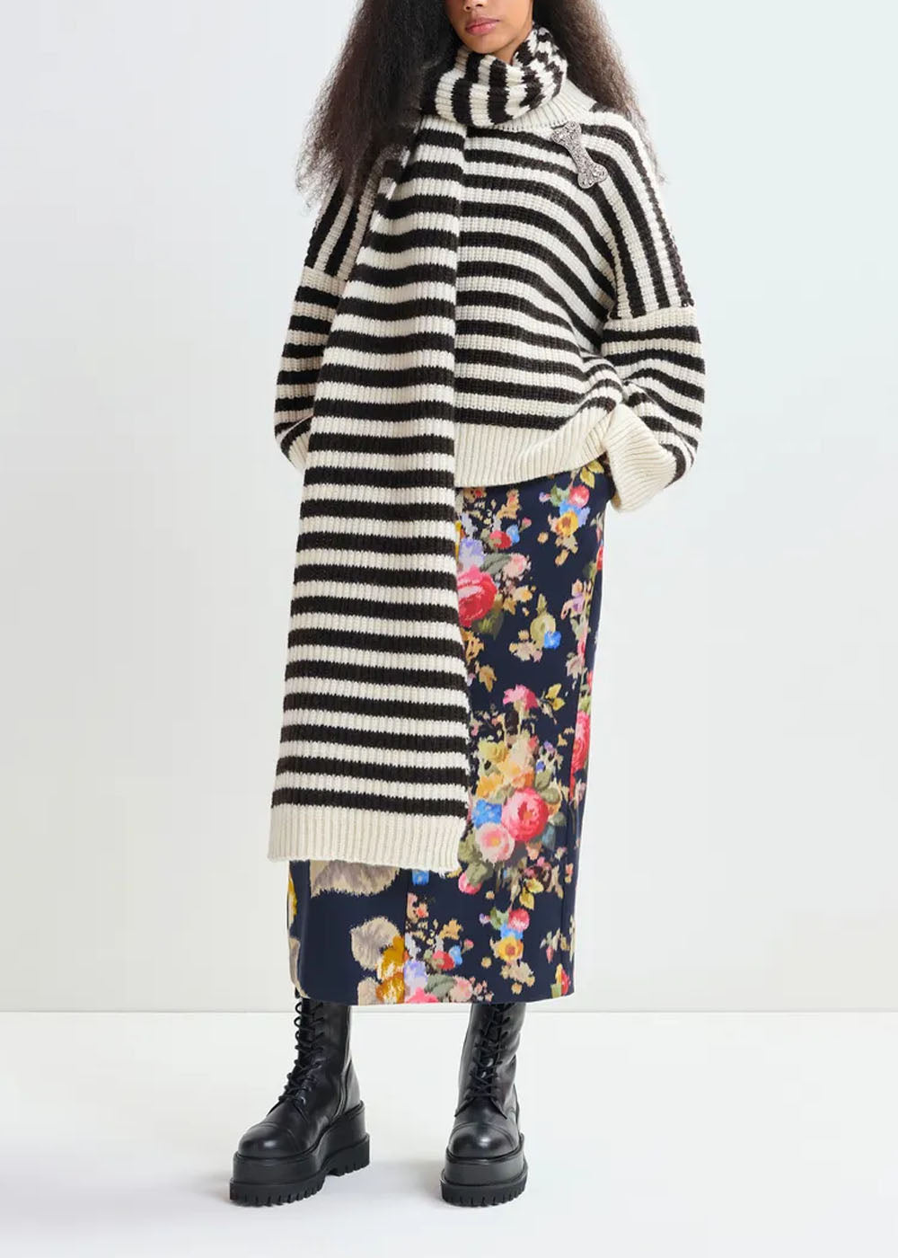Pull Essentiel Antwerp Jacquie Striped Knit noir et écru, vue 3 – pull femme | Ann Tuil