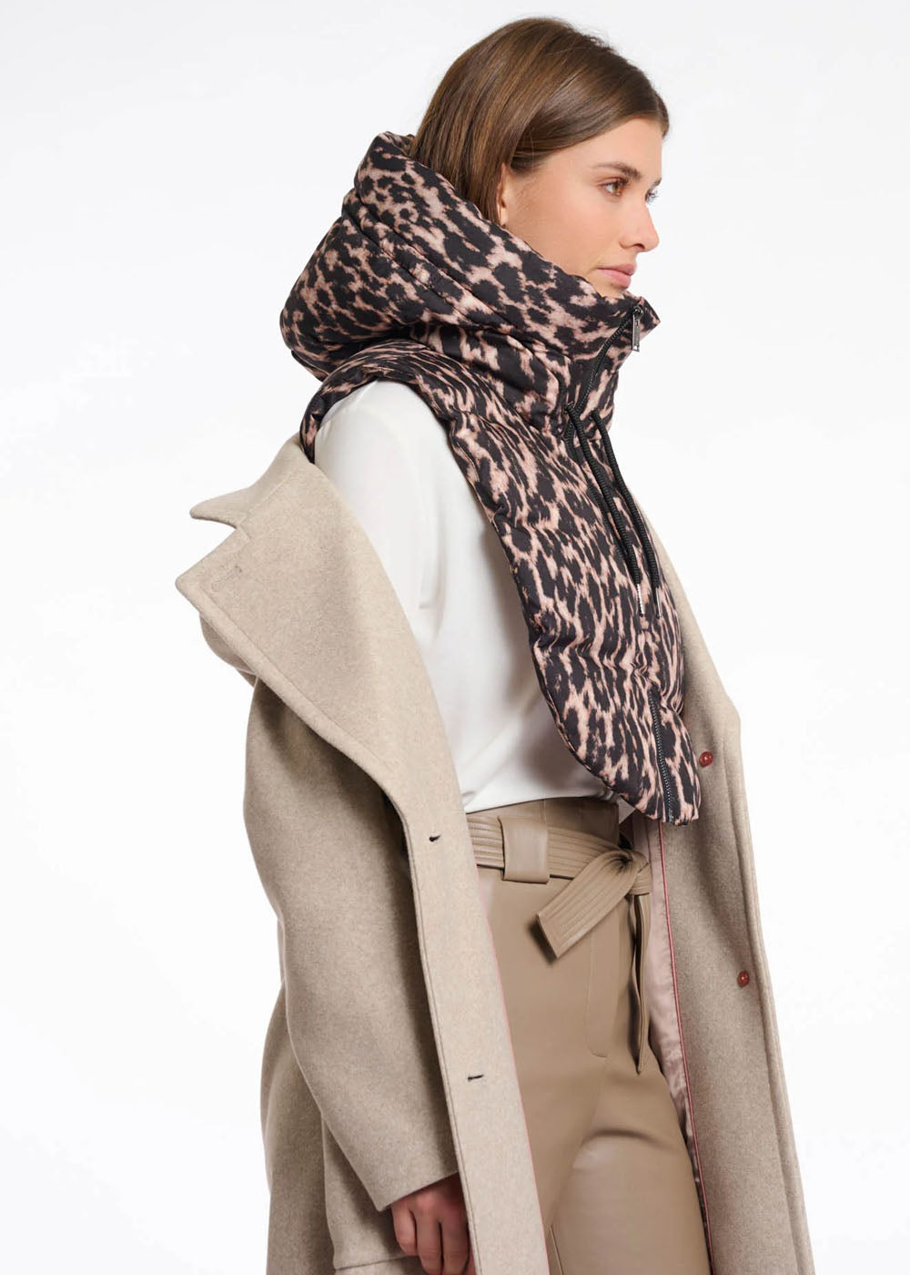 COL A CAPUCHE ANN TUIL TABITA