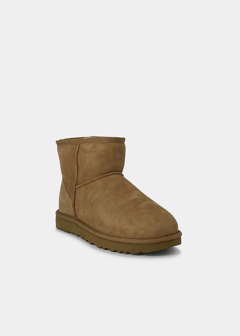 Boots UGG Classic Mini II en velours camel, vue 2 – bottines fourrées femme | Ann Tuil