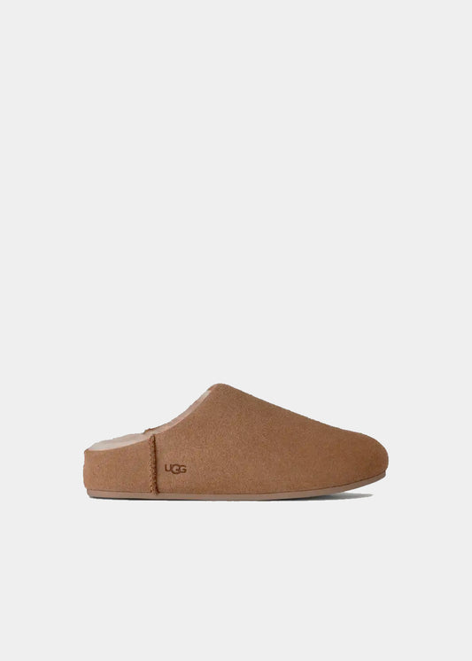 Slip-on UGG Elea en velours camel, vue de profil – mules sabots femme | Ann Tuil