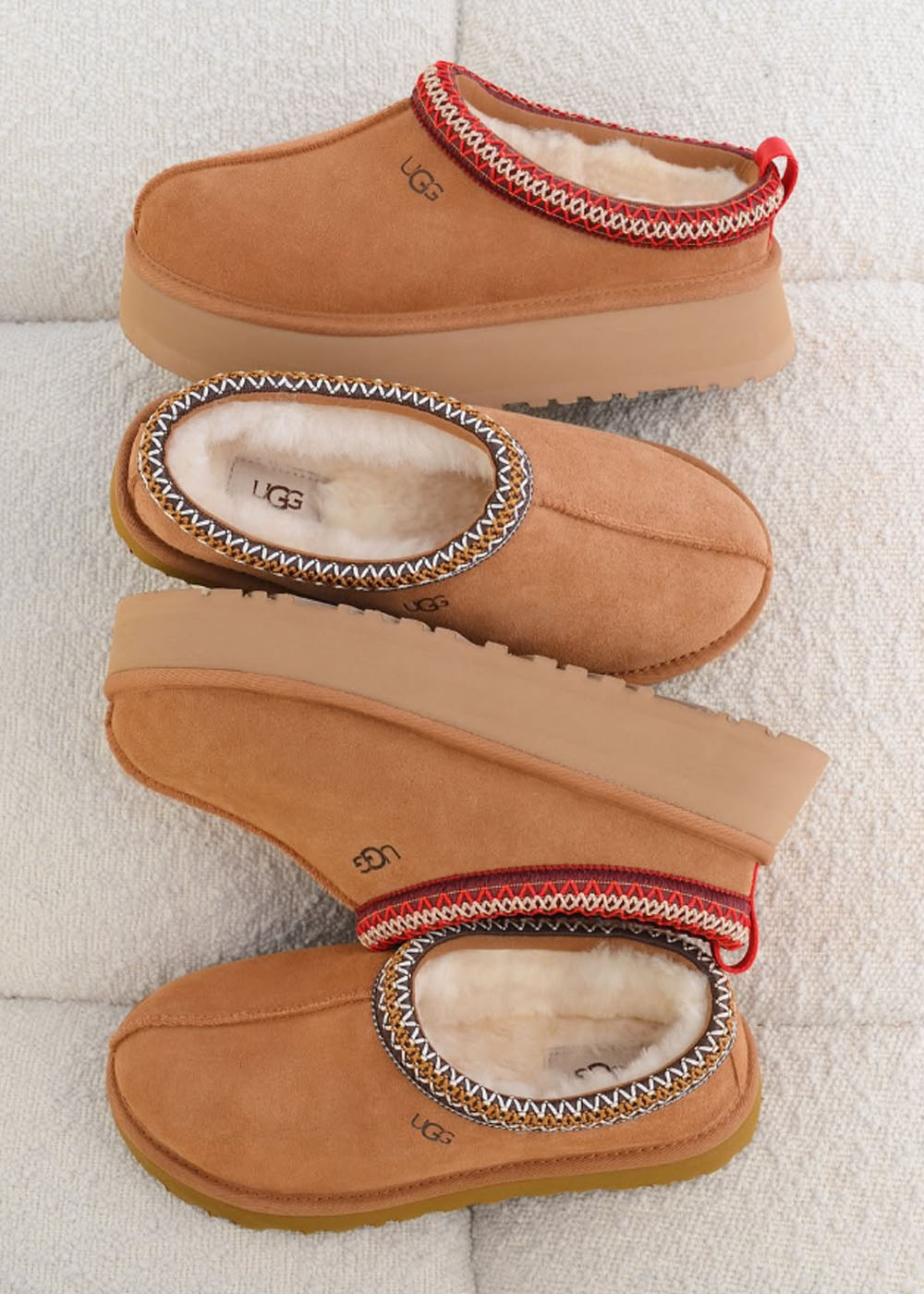 Mules plateforme UGG Tazz en velours et tissu camel, vue 2 – mules femme | Ann Tuil
