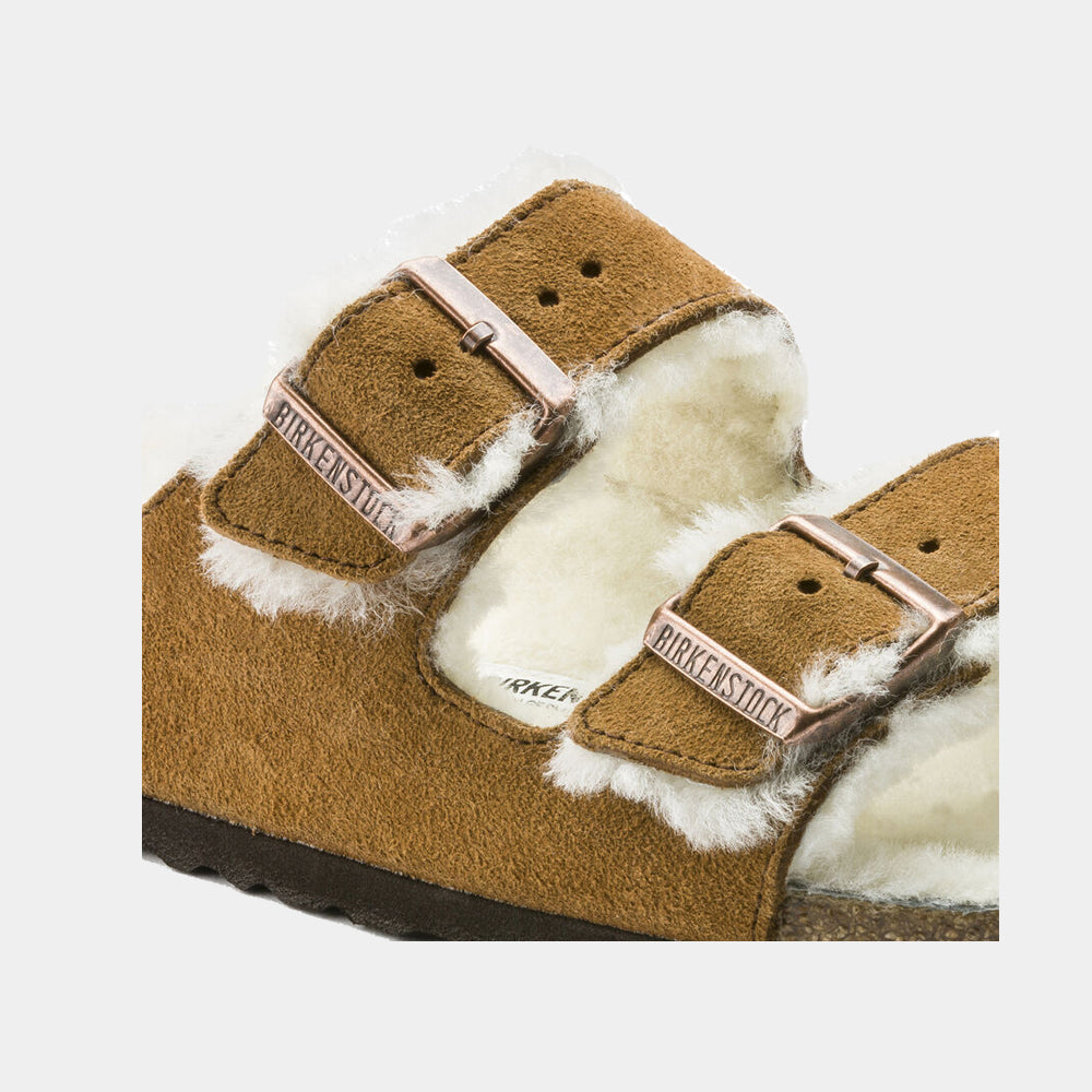 Mules Birkenstock Arizona Shearling en nubuck et fourrure camel, vue 3 – mules fourrées femme | Ann Tuil