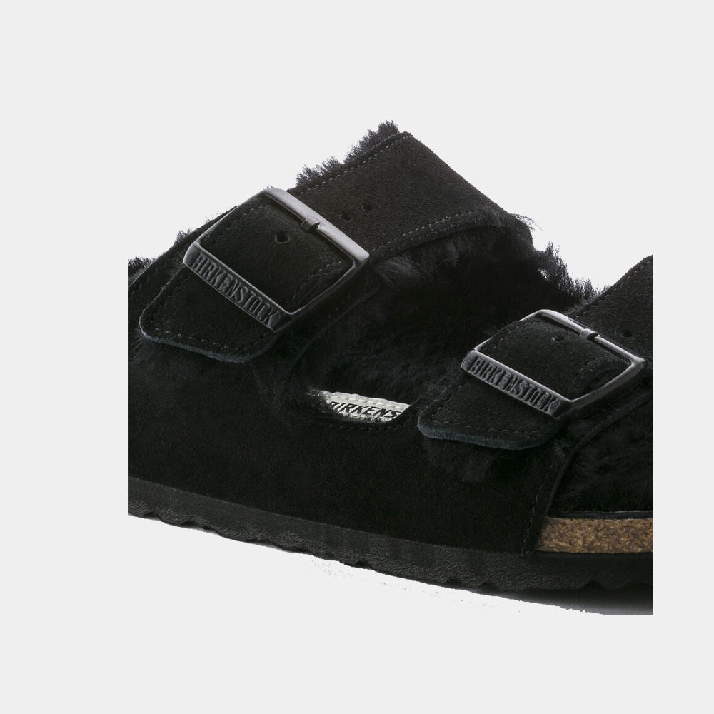 Mules Birkenstock Arizona Shearling en nubuck et fourrure noir, vue 4 – mules fourrées femme | Ann Tuil